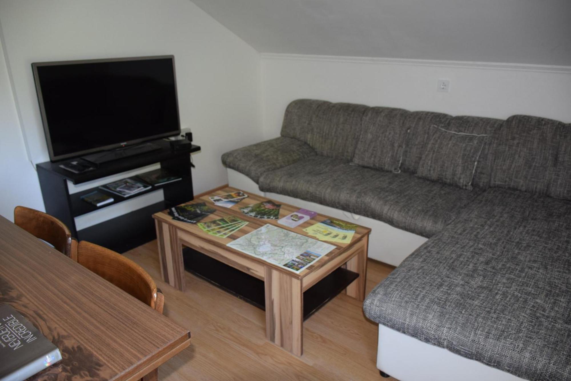 Apartma Narava Apartment Begunje pri Cerknici Bilik gambar