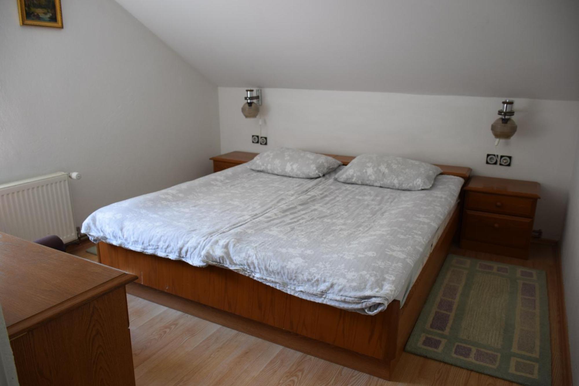 Apartma Narava Apartment Begunje pri Cerknici Bilik gambar